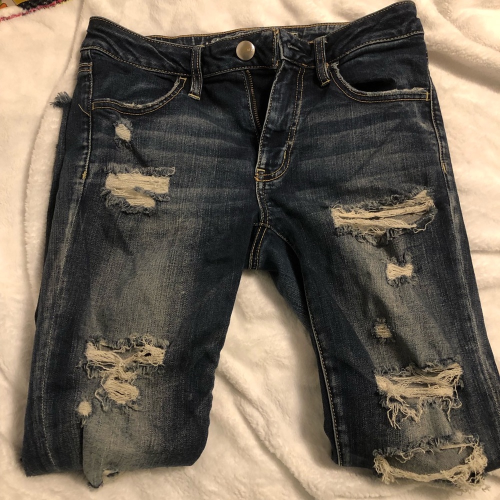 Distressed American Eagle Jean